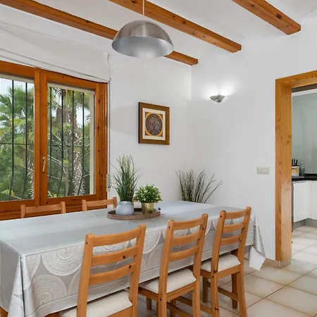 Escudero - Plusholidays Βίλα Κάλπε