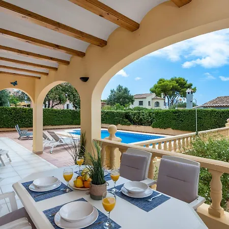 Escudero - Plusholidays Βίλα