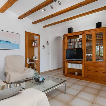 Escudero - Plusholidays * Calpe