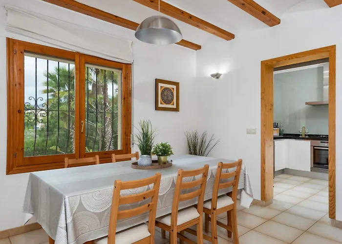 Escudero - Plusholidays Willa Calpe