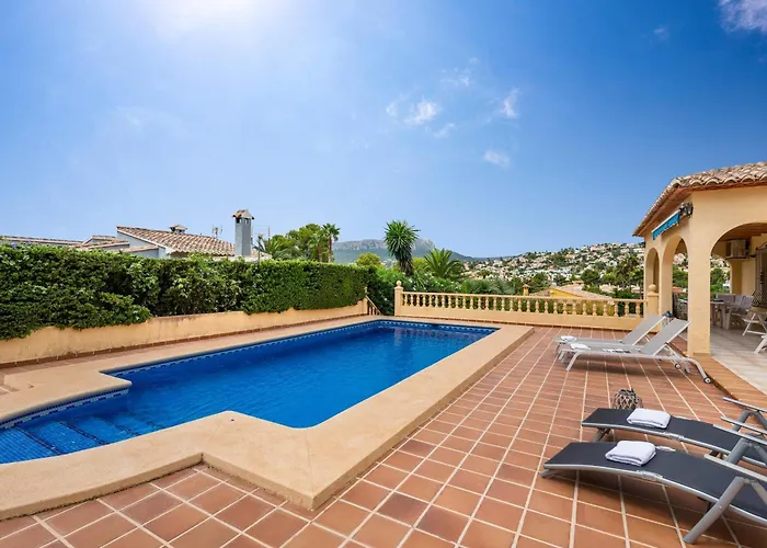 Escudero - Plusholidays Willa Calpe