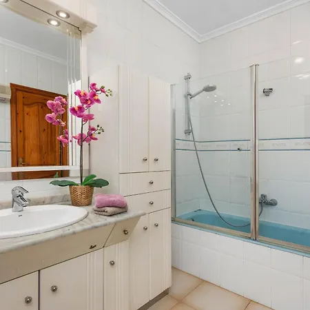 Escudero - Plusholidays Willa Calpe