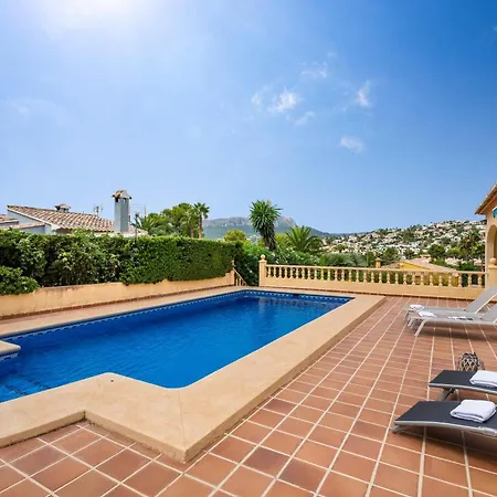 Escudero - Plusholidays Willa Calpe